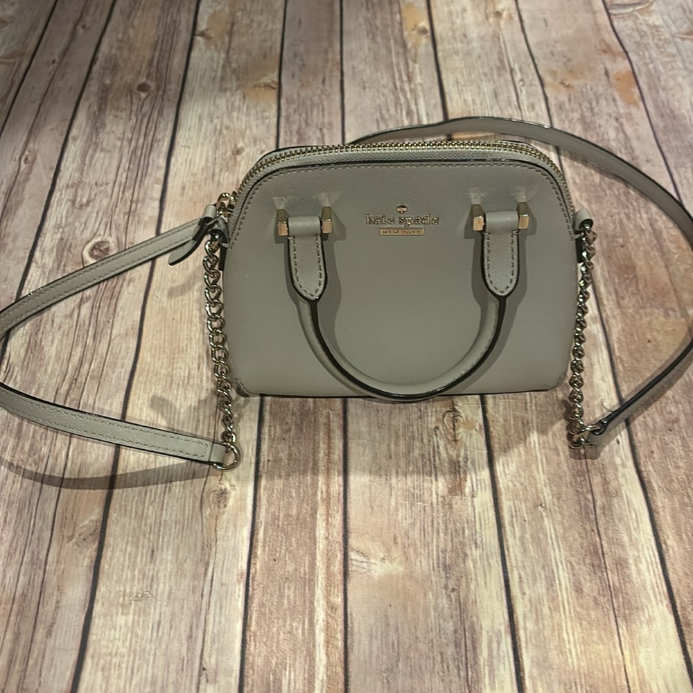 Kate Spade mini bag with gold hardware crossbody strap GUC - Picture 3 of 9
